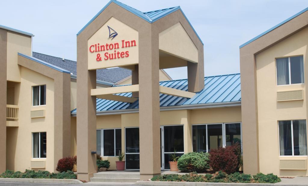 Clinton Inn & Suites Port Clinton Exterior foto